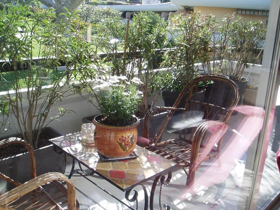 80M2 Dans Parc Classe, Piscine, Calme, 5Mn De Cannes Le Cannet Exterior foto